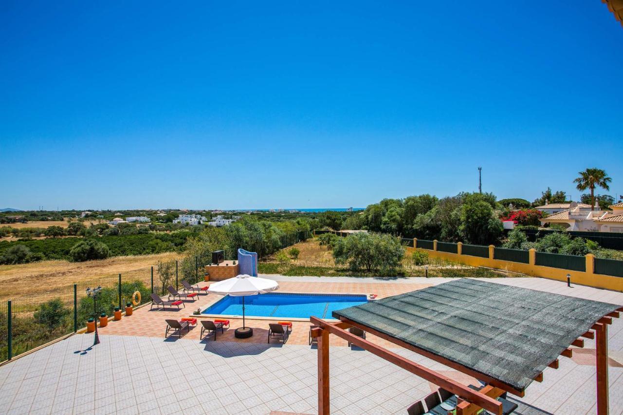 Villa Nincha - Heated Pool - Free Wi-Fi - Air Con Albufeira Eksteriør bilde