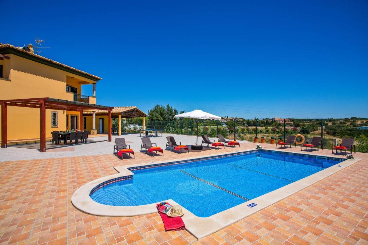 Villa Nincha - Heated Pool - Free Wi-Fi - Air Con Albufeira Eksteriør bilde